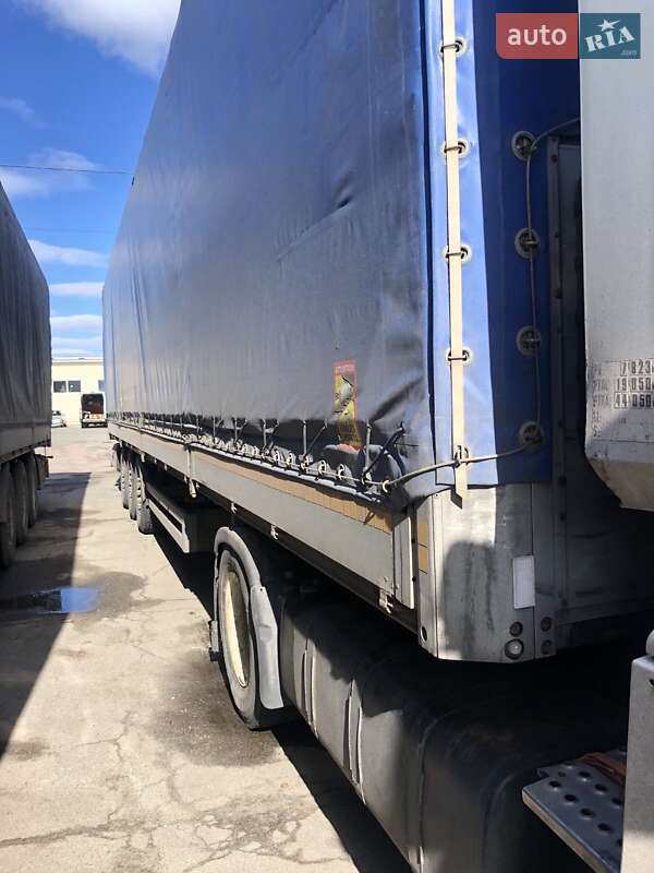 Тягач Renault Magnum 2005 в Вышгороде