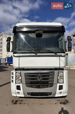Тягач Renault Magnum 2011 в 