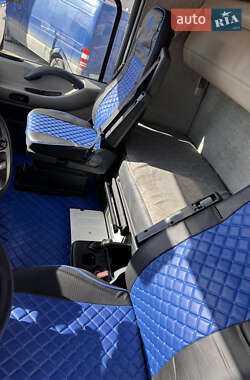 Тягач Renault Magnum 2011 в 