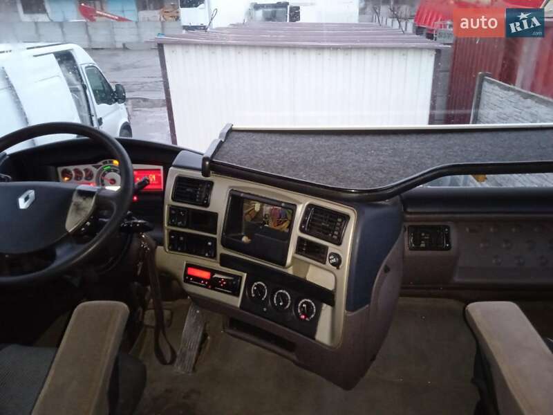Тягач Renault Magnum 2007 в Києві