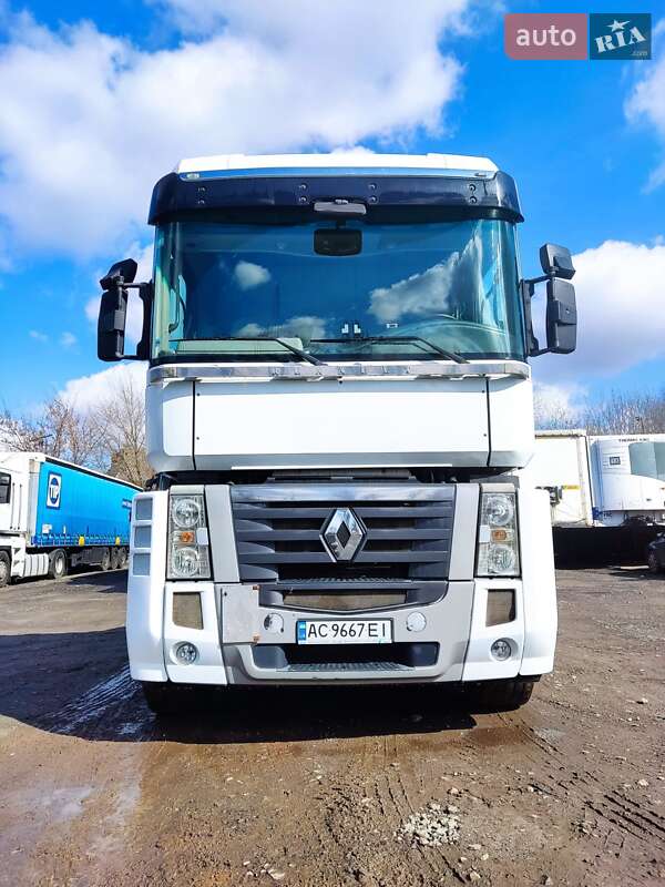 Renault Magnum 2012