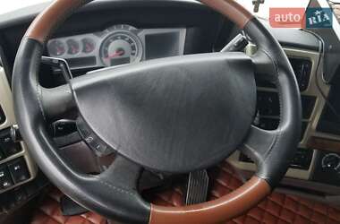 Тягач Renault Magnum 2006 в 