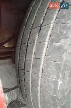 Тягач Renault Magnum 2004 в 
