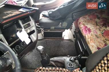 Тягач Renault Magnum 2004 в 