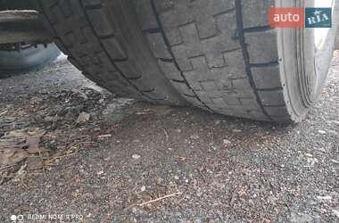 Тягач Renault Magnum 2004 в 