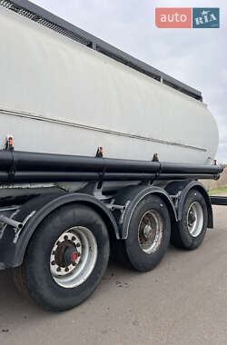 Тягач Renault Magnum 2007 в 