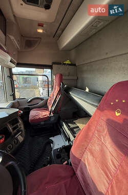 Тягач Renault Magnum 2011 в 