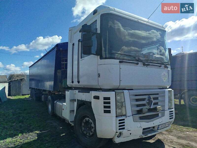 Тягач Renault Magnum 2004 в 