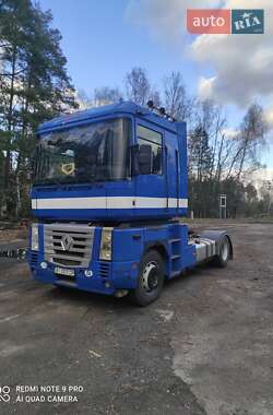 Тягач Renault Magnum 2004 в Києві