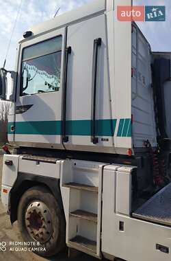 Тягач Renault Magnum 1999 в 