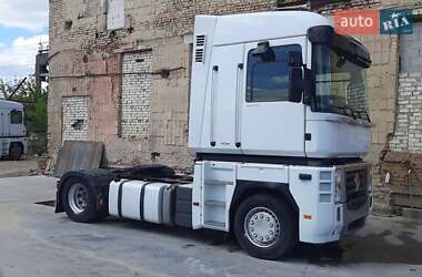 Тягач Renault Magnum 2012 в 