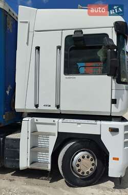 Тягач Renault Magnum 2011 в 