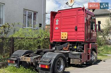 Тягач Renault Magnum 2003 в 