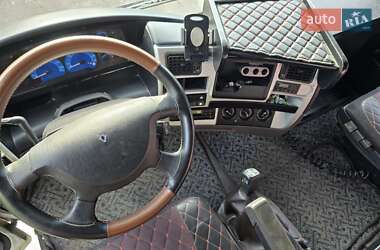 Тягач Renault Magnum 2004 в 