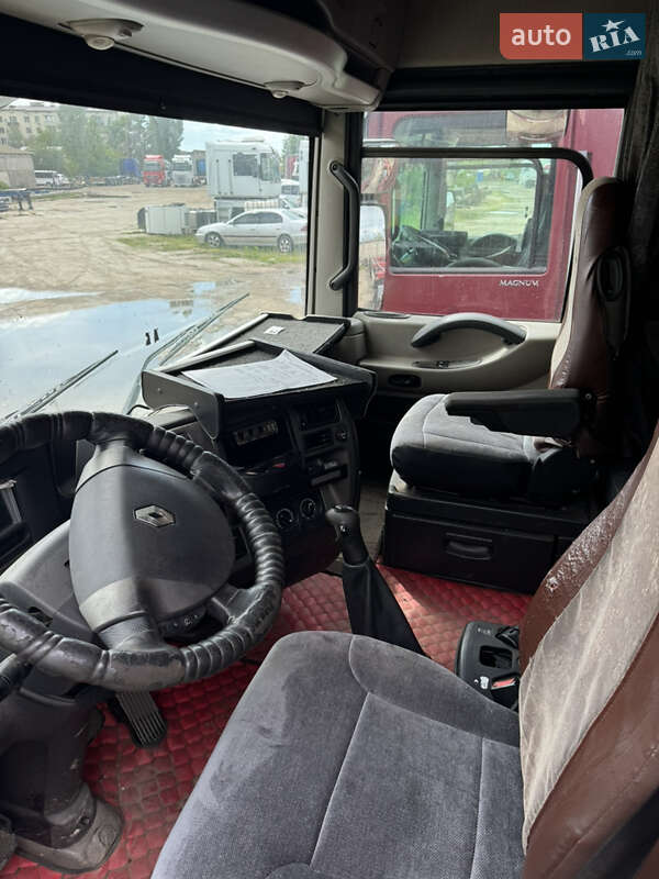 Тягач Renault Magnum 2008 в Одесі