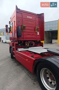 Тягач Renault Magnum 2012 в 