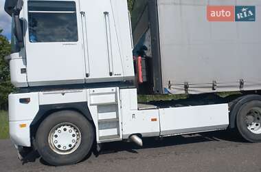 Тягач Renault Magnum 2003 в Луцке