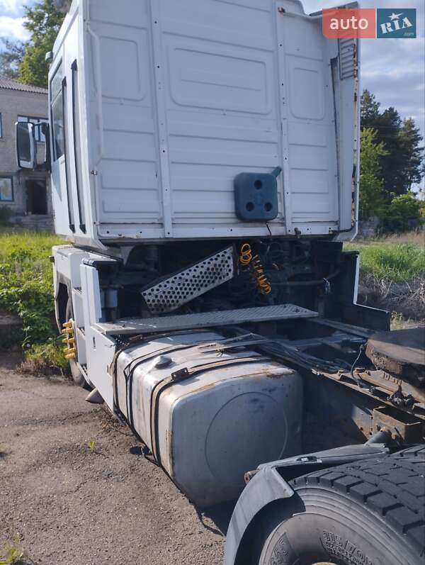 Тягач Renault Magnum 2005 в Броварах