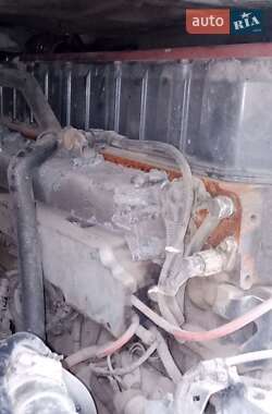 Тягач Renault Magnum 2005 в 