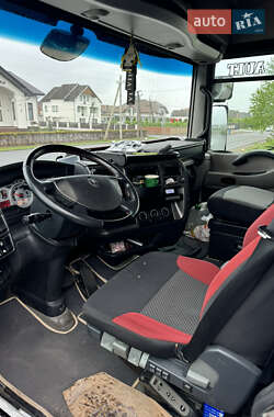 Тягач Renault Magnum 2011 в 