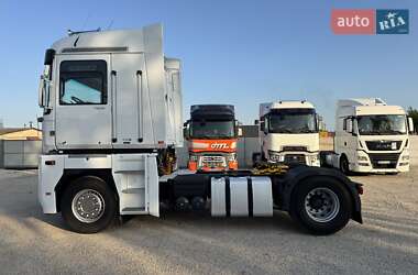 Тягач Renault Magnum 2010 в 