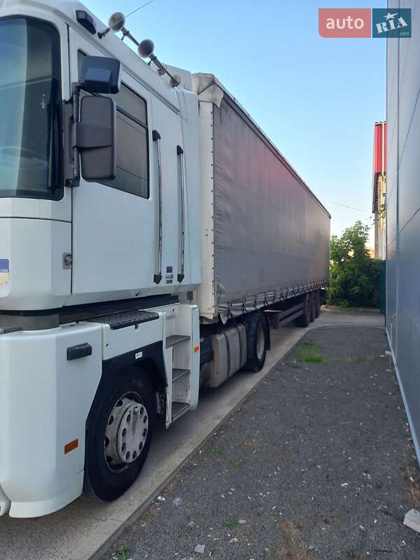 Тягач Renault Magnum 2009 в Ужгороде
