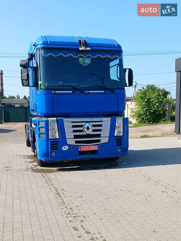 Тягач Renault Magnum 2007 в Львове