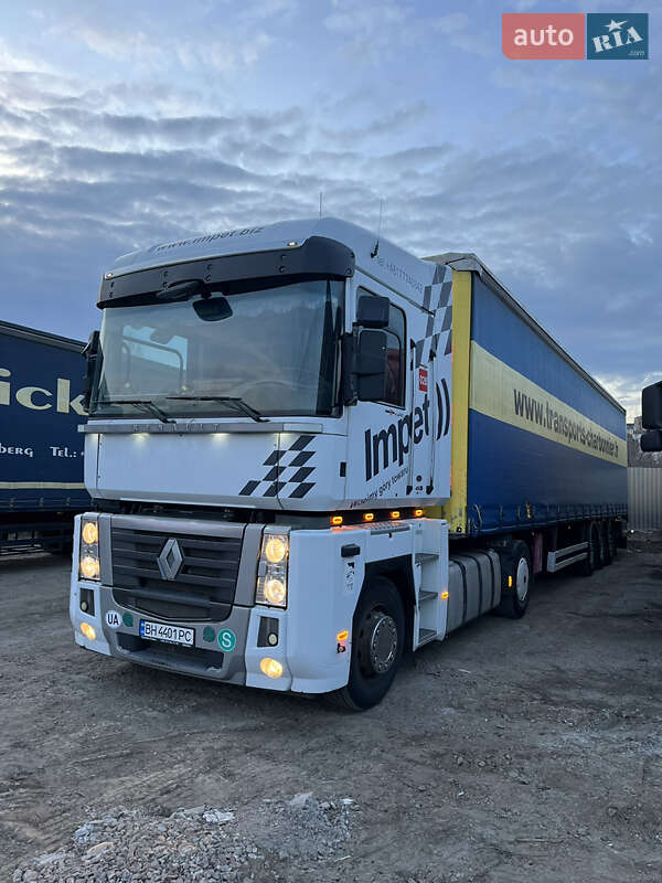 Renault Magnum 2011