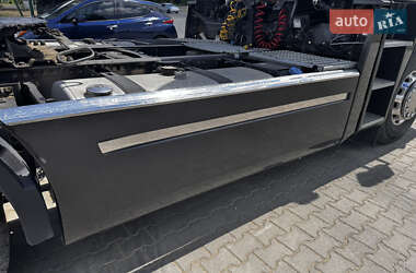 Тягач Renault Magnum 2013 в 