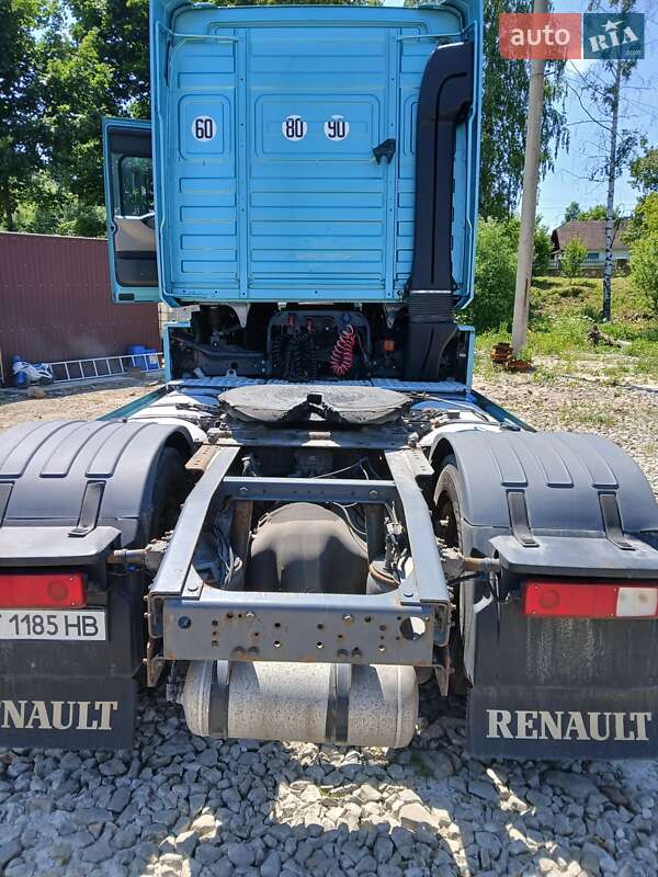 Тягач Renault Magnum 2012 в Долине