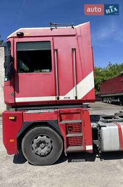 Тягач Renault Magnum 2005 в 
