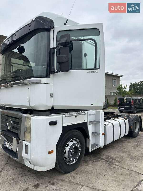 Тягач Renault Magnum 2011 в Рівному