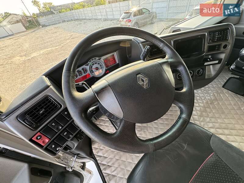 Тягач Renault Magnum 2010 в Рівному