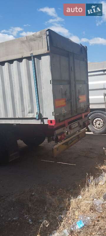 Зерновоз Renault Magnum 2001 в Южноукраїнську
