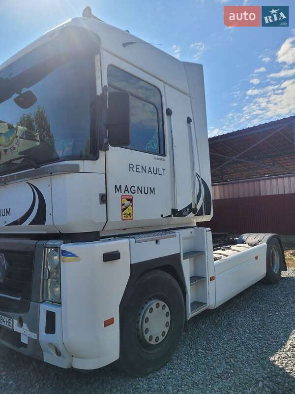 Тягач Renault Magnum 2009 в 