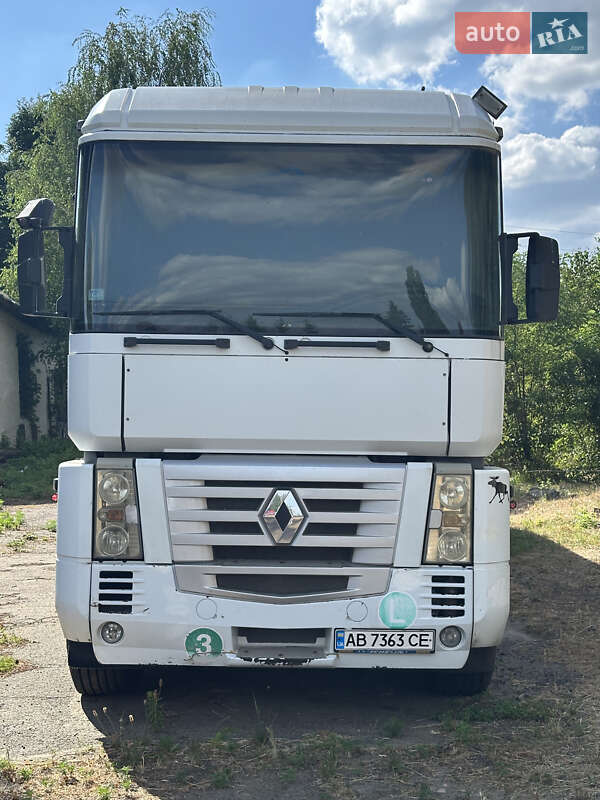 Renault Magnum 2001