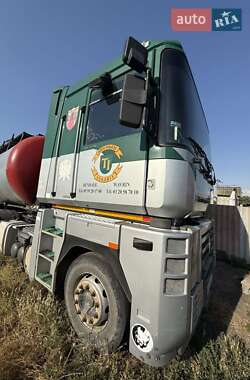 Тягач Renault Magnum 2006 в 