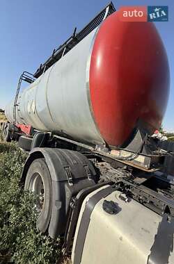 Тягач Renault Magnum 2006 в 