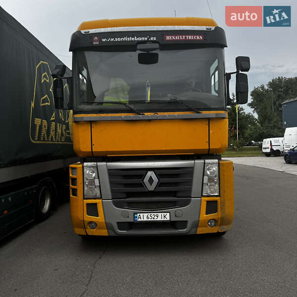 Renault Magnum 2012