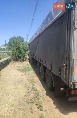 Тягач Renault Magnum 2000 в 