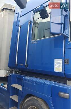 Тягач Renault Magnum 2012 в 