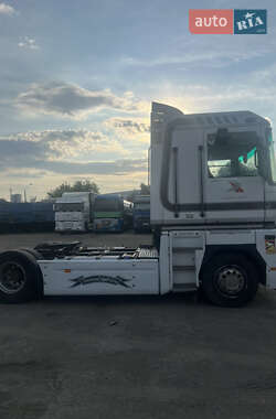 Тягач Renault Magnum 2007 в Дніпрі