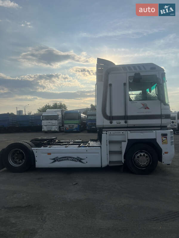 Тягач Renault Magnum 2007 в 