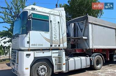 Зерновоз Renault Magnum 2005 в Нежине