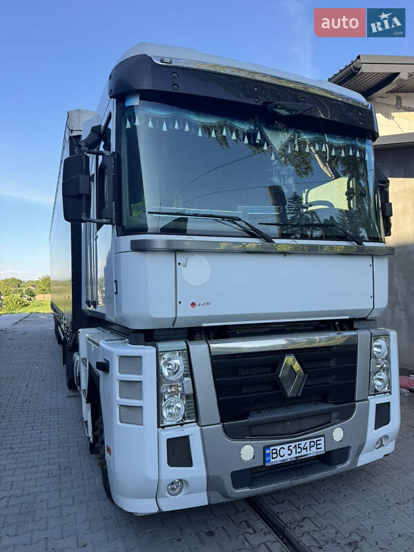 Тягач Renault Magnum 2011 в Буську