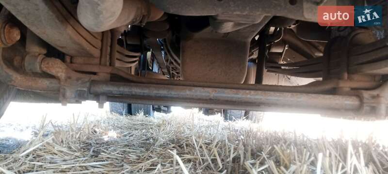 Тягач Renault Magnum 2005 в Катеринополе