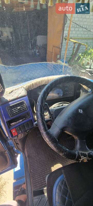 Тягач Renault Magnum 2002 в Запорожье