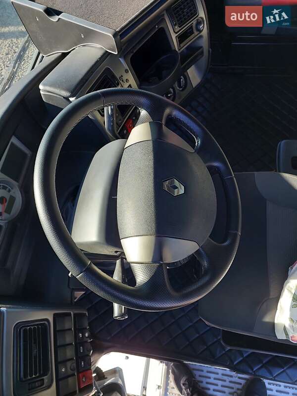 Тягач Renault Magnum 2011 в Луцке