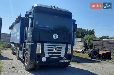 Тягач Renault Magnum 2001 в 