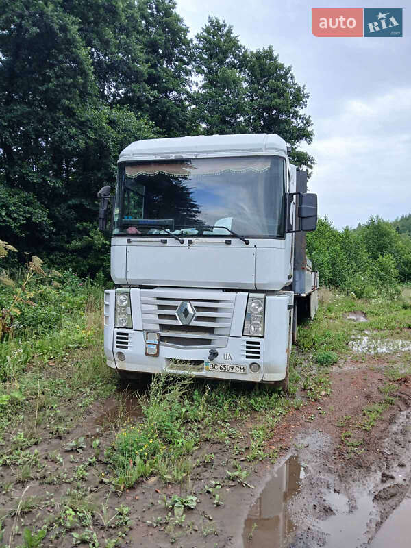 Борт Renault Magnum 2006 в Львові